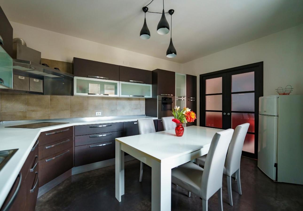 Guest Friends Apartment Trapani Bilik gambar