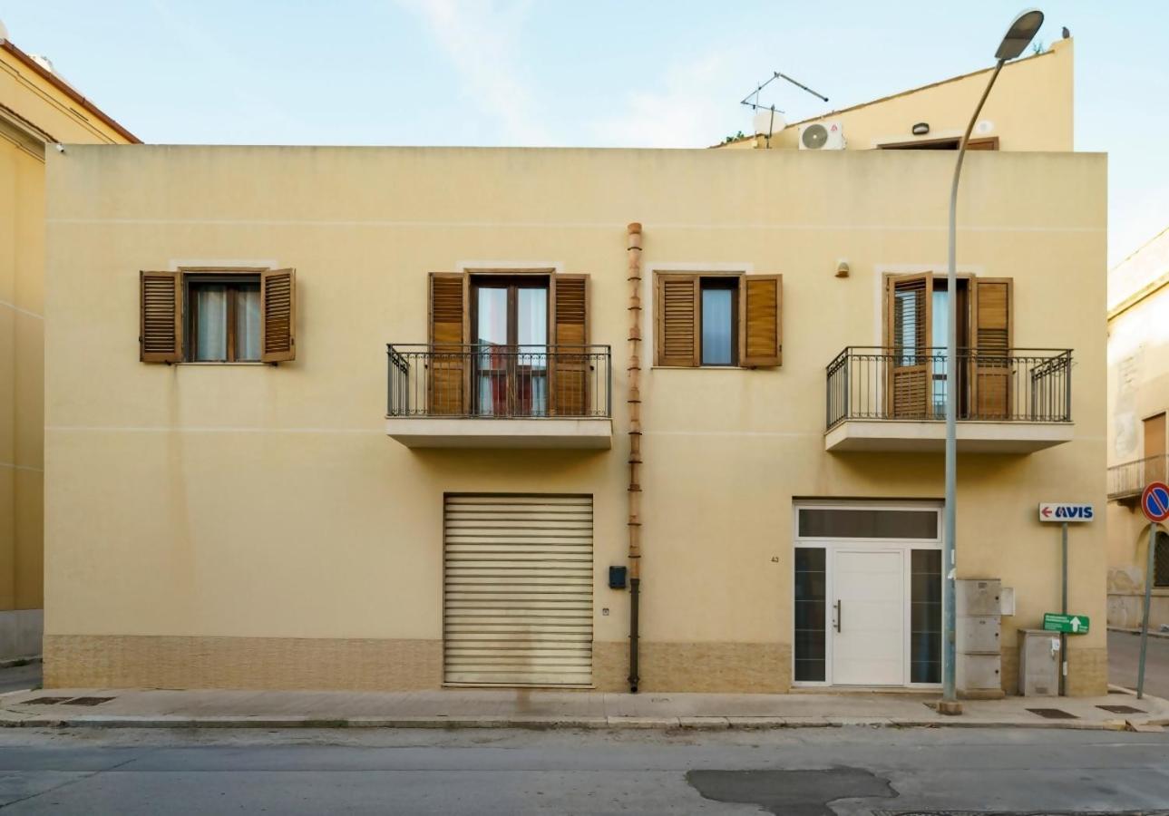Guest Friends Apartment Trapani Luaran gambar