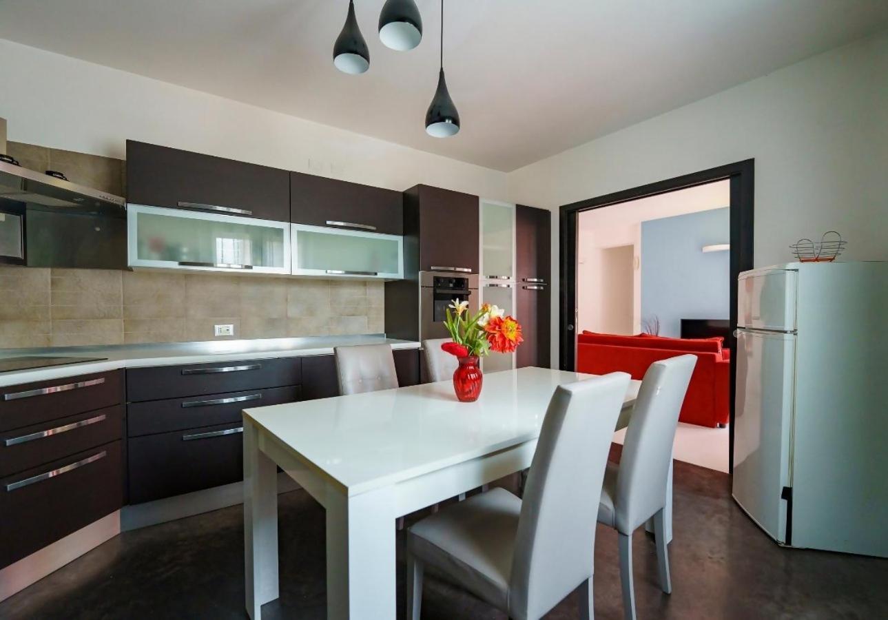 Guest Friends Apartment Trapani Luaran gambar